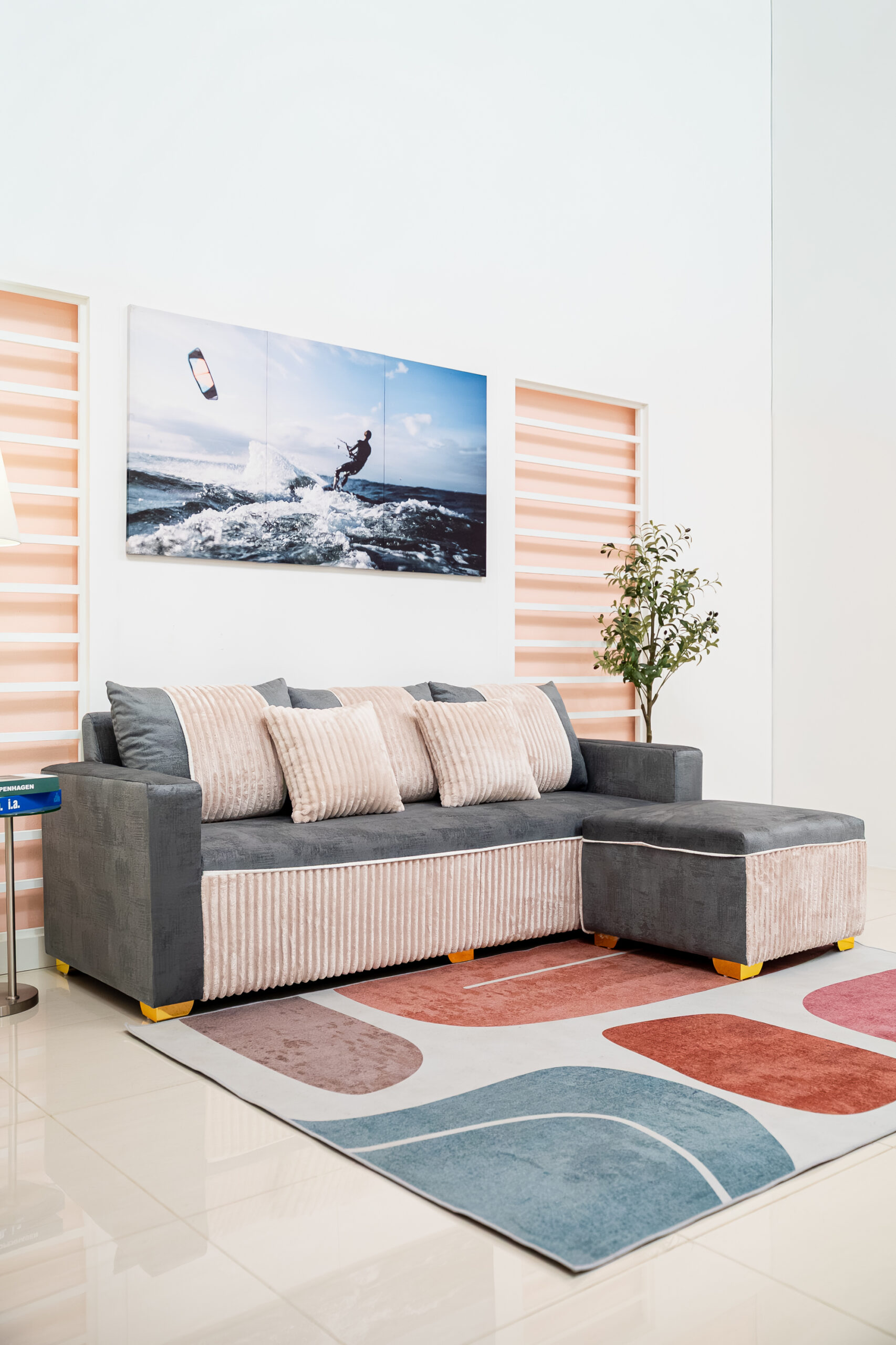 โซฟาเบด L-Shape สีเทาเข้ม ผสานเท็กซ์เจอร์ลูกฟูกสีครีม - Image 4