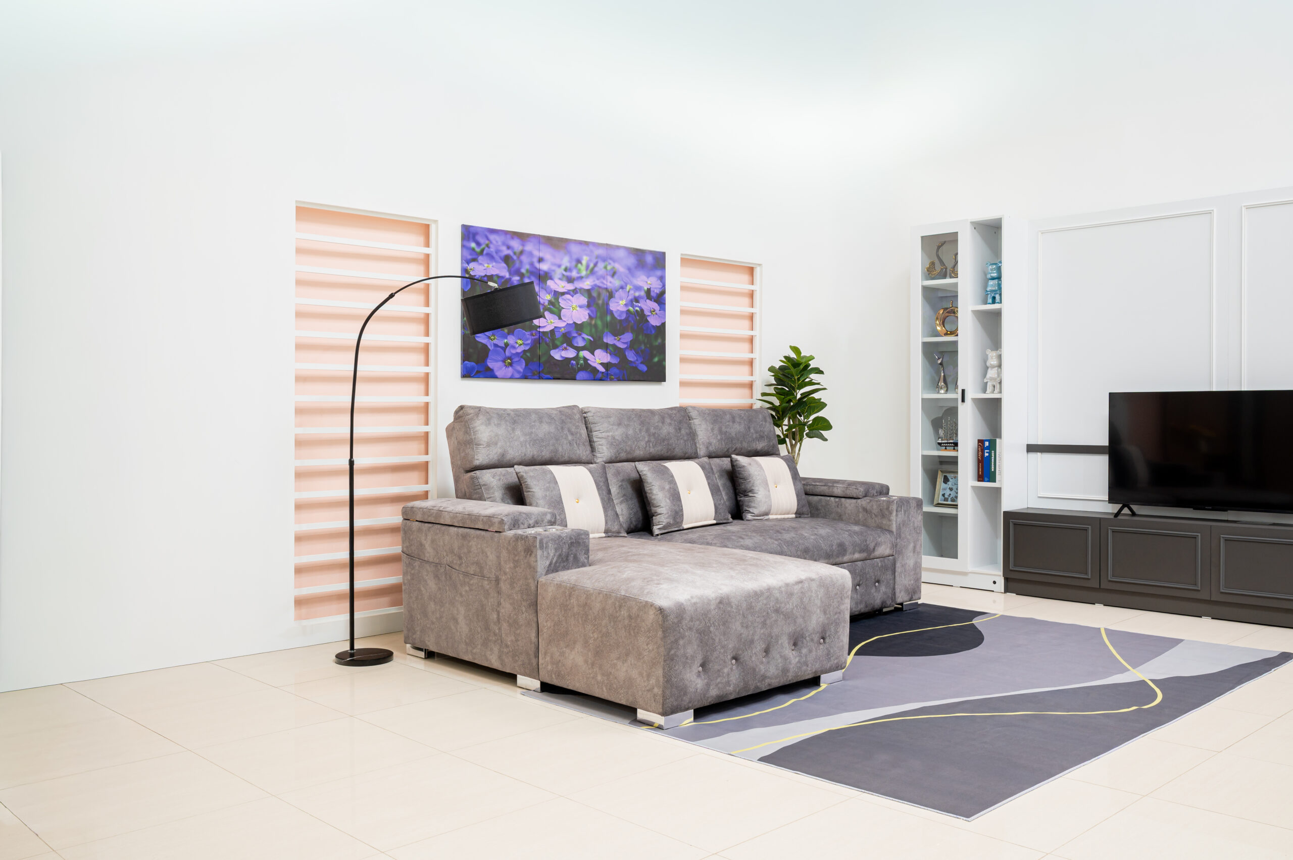 โซฟาเบด L-Shape สีเทาพรีเมียม พร้อมฟังก์ชันปรับนอนและช่องวางแก้ว