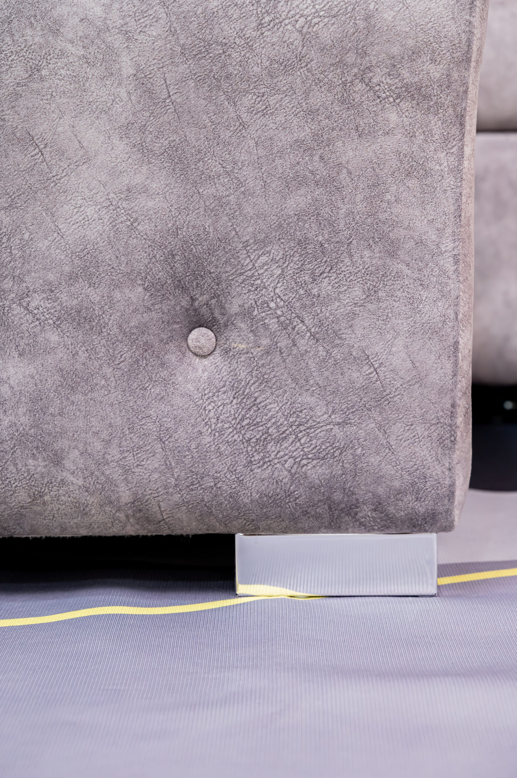 โซฟาเบด L-Shape สีเทาพรีเมียม พร้อมฟังก์ชันปรับนอนและช่องวางแก้ว - Image 3