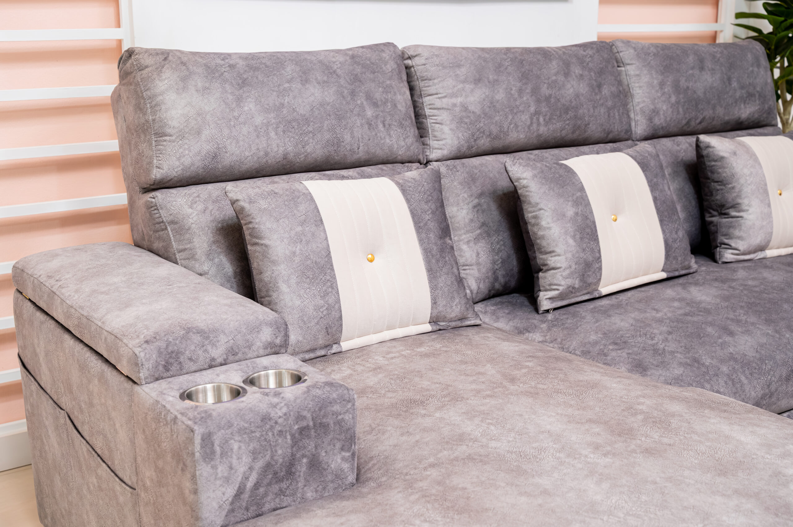 โซฟาเบด L-Shape สีเทาพรีเมียม พร้อมฟังก์ชันปรับนอนและช่องวางแก้ว - Image 5