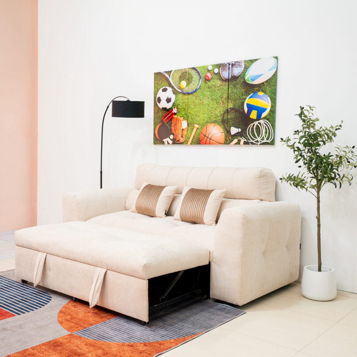 โซฟาเบดผ้าสีครีมสไตล์มินิมอล พร้อมฟังก์ชันปรับนอนและช่องเก็บของ