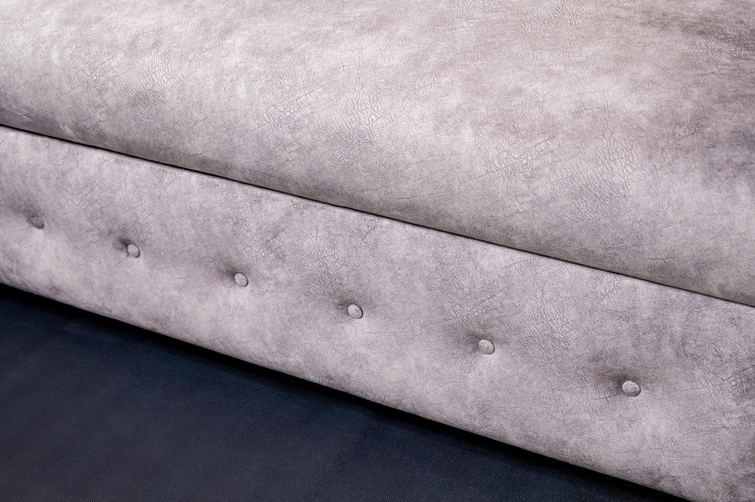 โซฟาเบด L-Shape สีเทาพรีเมียม พร้อมฟังก์ชันปรับนอนและช่องวางแก้ว - Image 9