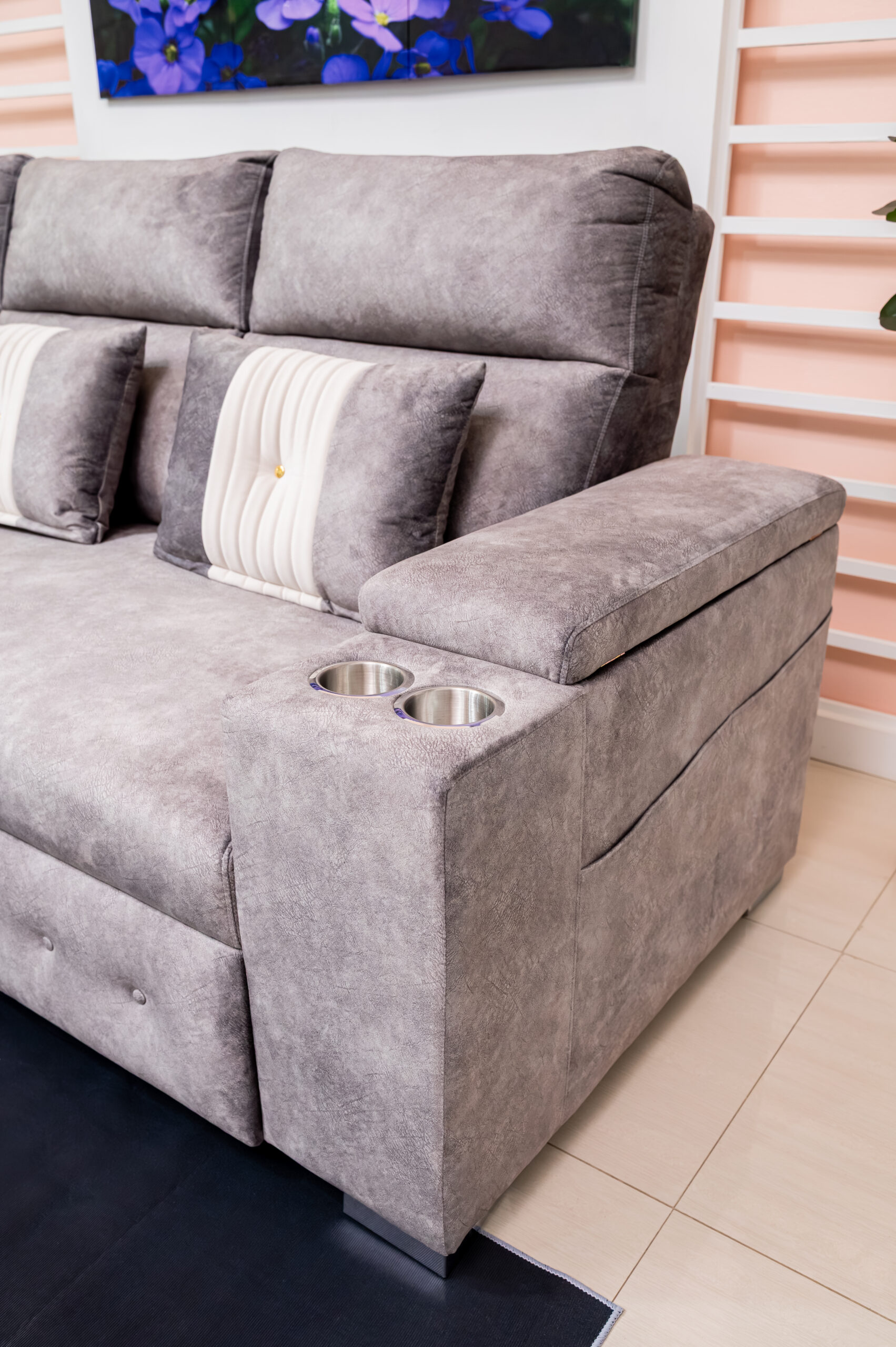 โซฟาเบด L-Shape สีเทาพรีเมียม พร้อมฟังก์ชันปรับนอนและช่องวางแก้ว - Image 10