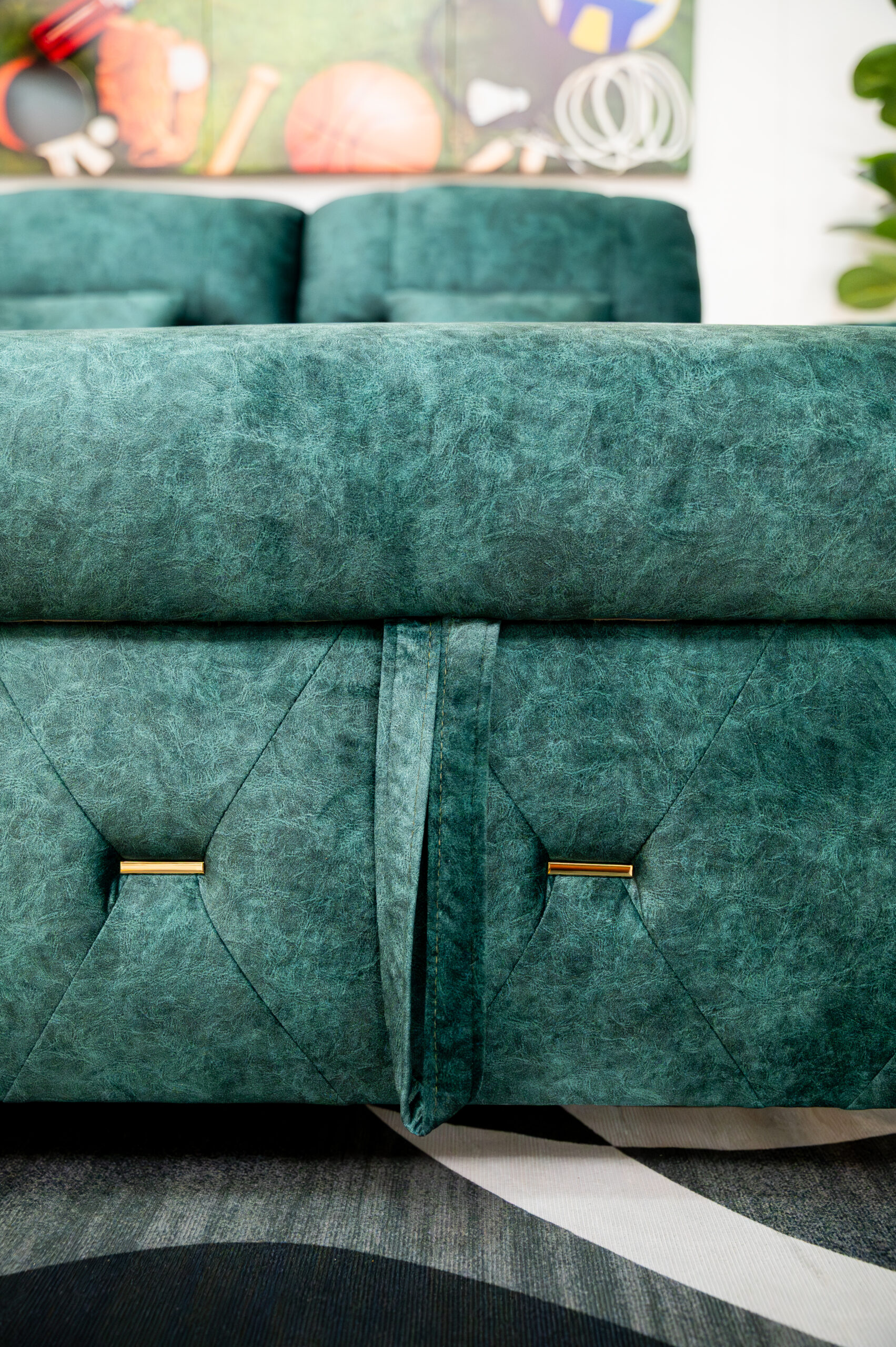 โซฟาเบดกำมะหยี่สีเขียวมรกต ดีไซน์ Luxury ฟังก์ชันระดับเฟิร์สคลาส - Image 10