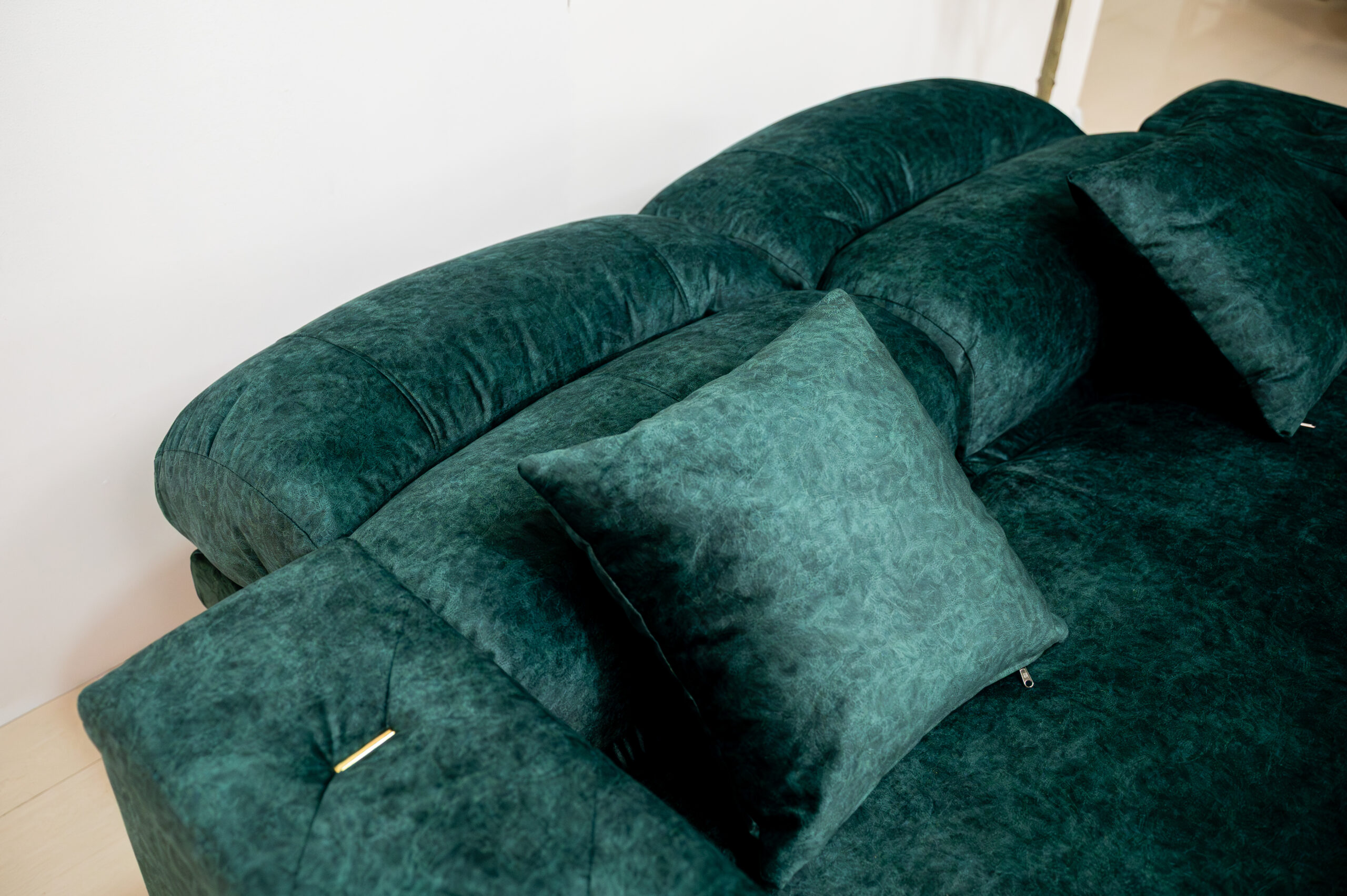 โซฟาเบดกำมะหยี่สีเขียวมรกต ดีไซน์ Luxury ฟังก์ชันระดับเฟิร์สคลาส - Image 11