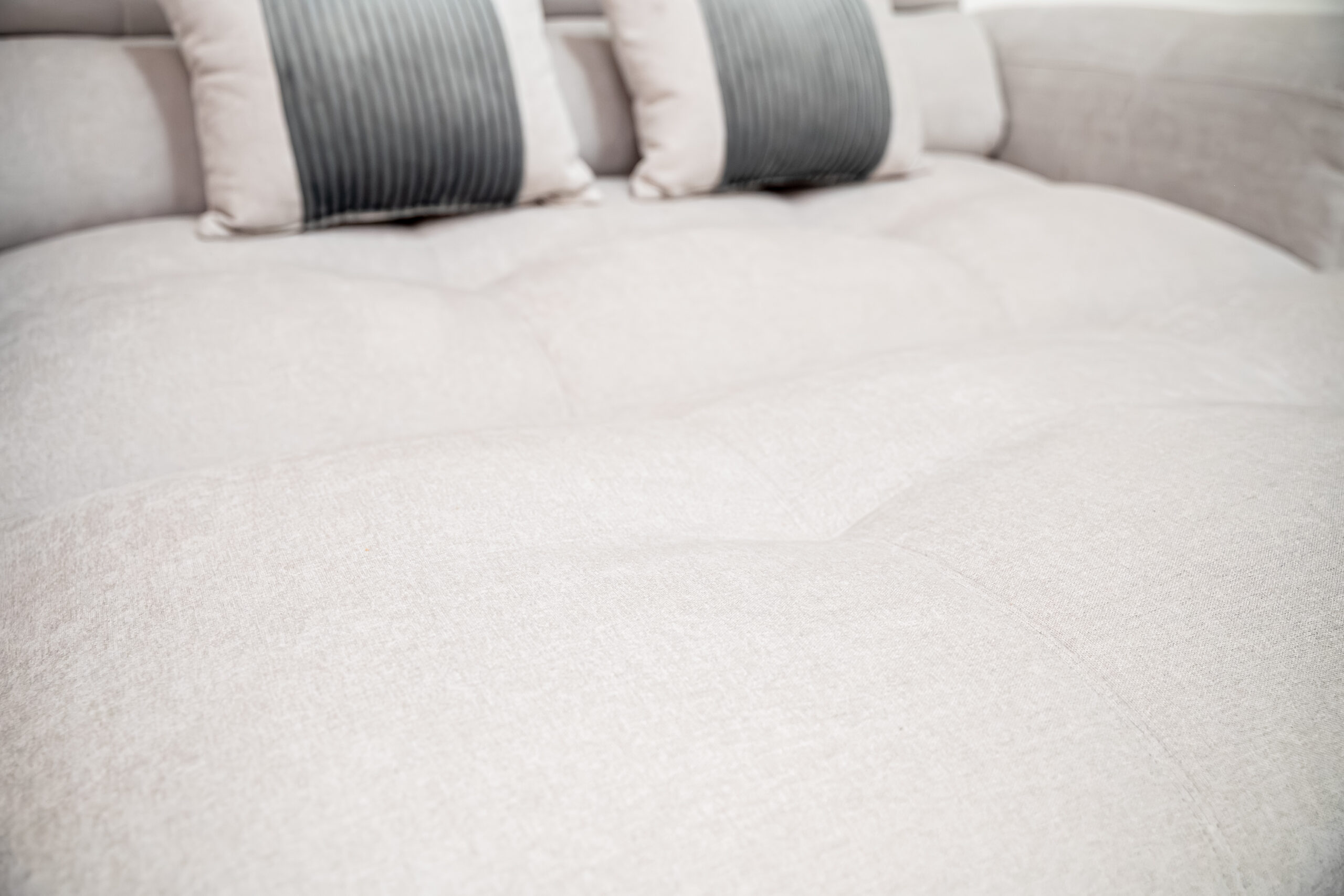 โซฟาเบด 2 ที่นั่งสีเทาอ่อนสไตล์มินิมอล ฟังก์ชันปรับนอนประหยัดพื้นที่ - Image 13