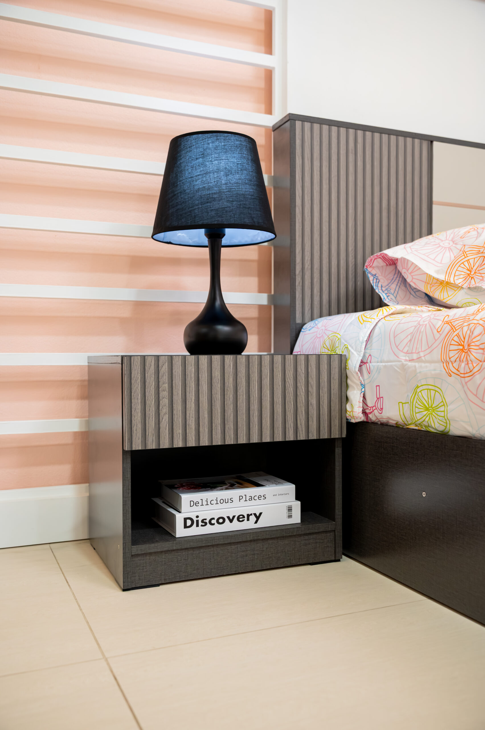 ชุดห้องนอนดีไซน์ Modern Luxury ผสานความเท่ของลายไม้และคิ้ว Pink Gold - Image 14