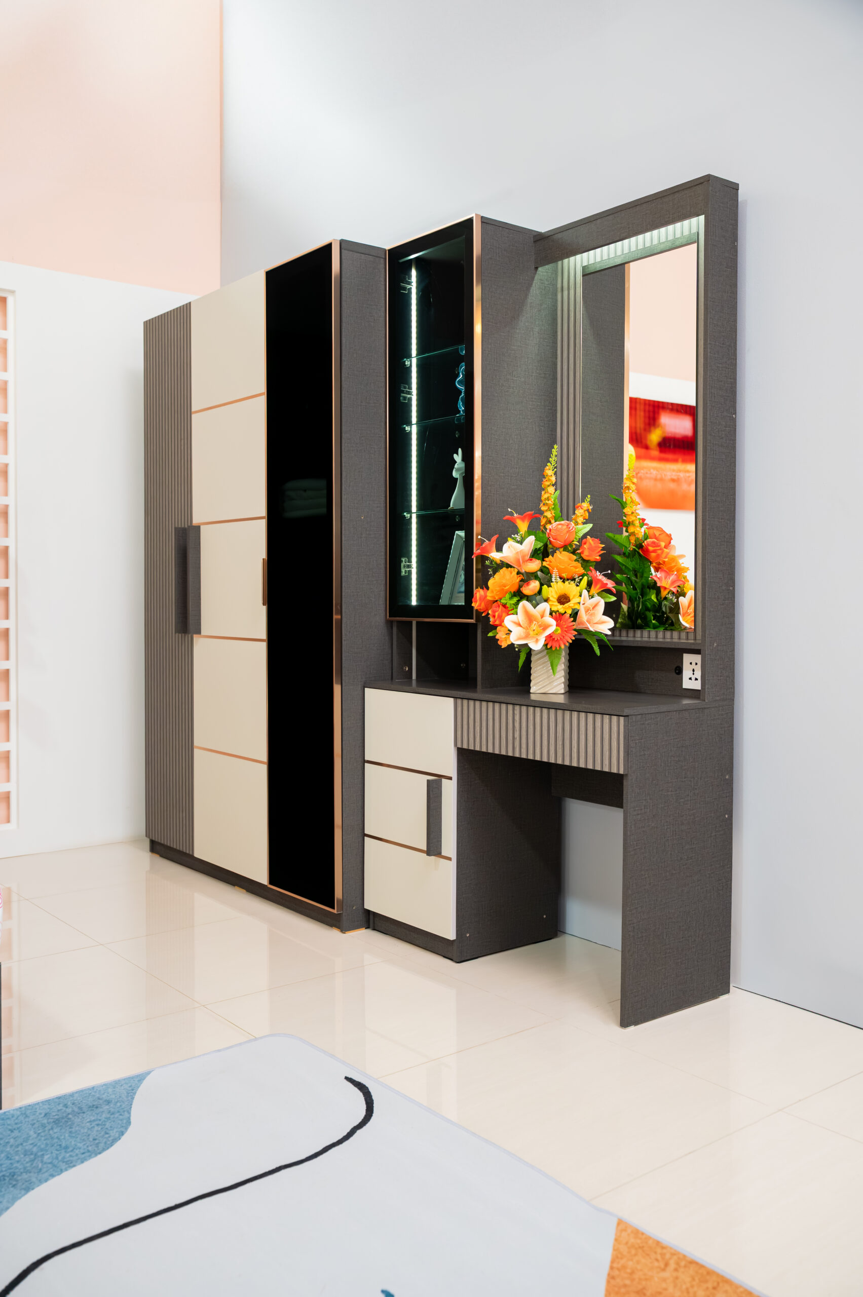 ชุดห้องนอนดีไซน์ Modern Luxury ผสานความเท่ของลายไม้และคิ้ว Pink Gold - Image 6